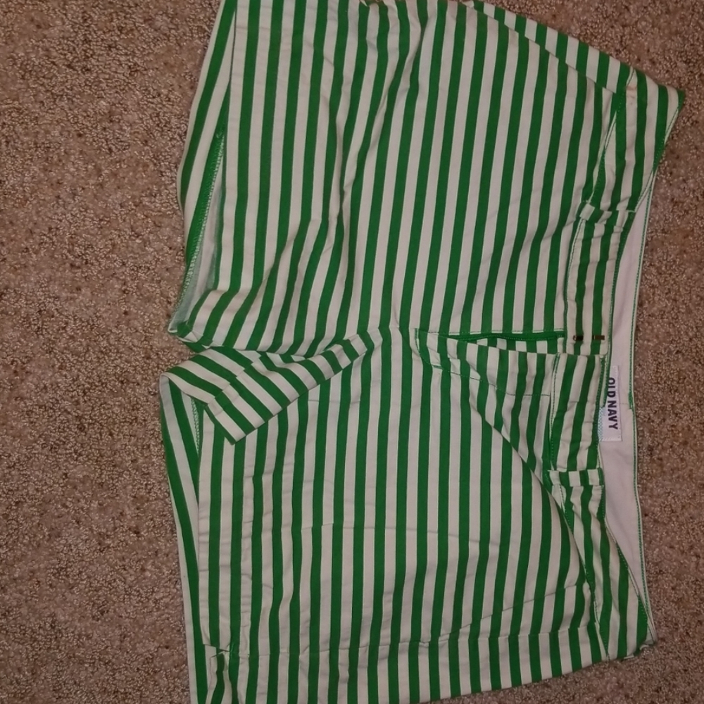 Old navy size 12 womens short